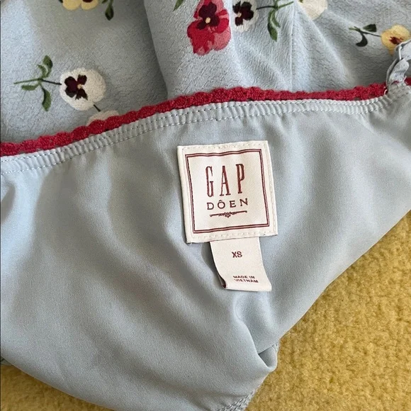 GAP&DOEN Floral Spaghetti Strap Top - Picture 3 of 3